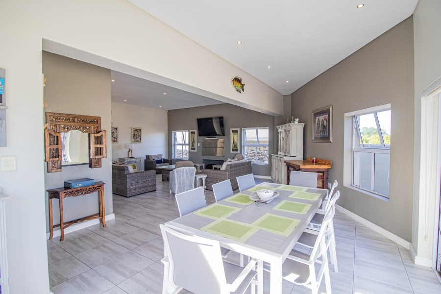 3 Bedroom Property for Sale in Pearl Bay Western Cape